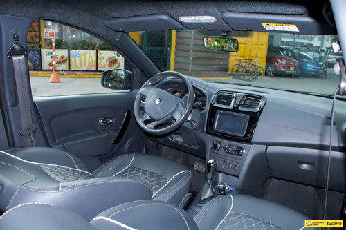 Imagen 19 de 25 de Renault Logan 1.6 Exclusive Automático
