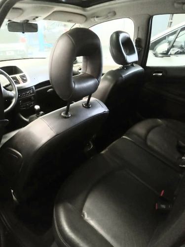 Peugeot 207 Compact 1.6 Xt Cuero, Techo