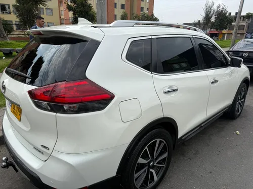 Motor 2.5l, 7 Puestos, Transmisión Automática, Muy Bien Cuid