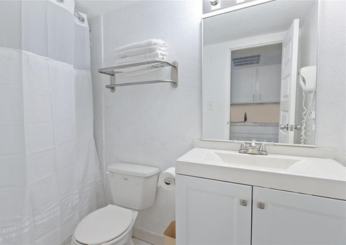 Departamento Monoambiente En Venta - 1 Cochera - 39mts2 - Sunny Isles, Florida