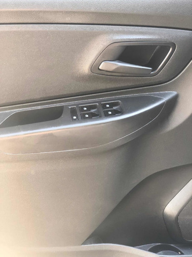 Chevrolet Spin 2017 1.8 Ls 5l 5p