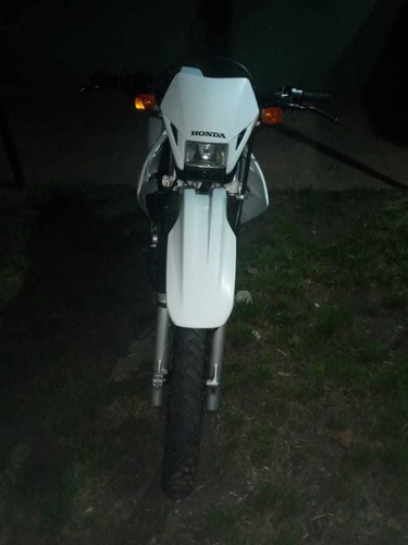 Permuto Por Auto Honda Xr Tornado 250