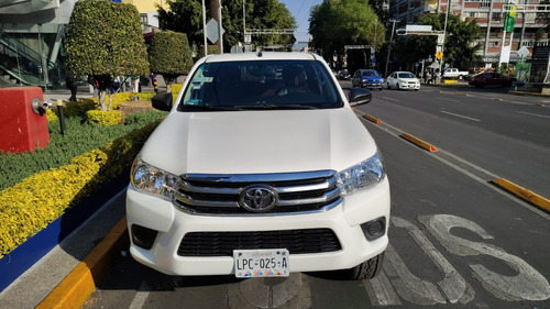 Toyota Hilux 2.7 Cabina Doble Sr Mt