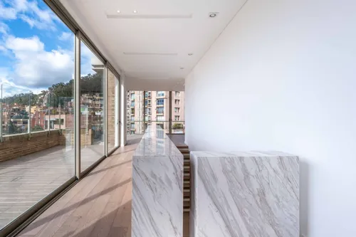 Apartamento En Venta En Los Rosales. Cod V3001