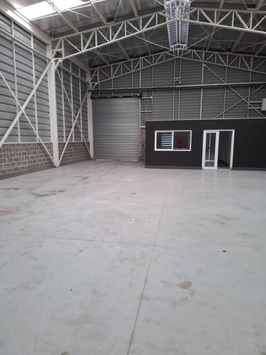 Bodega En Arriendo 364m2 / Las Esteras Norte Quilicura