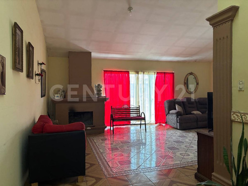 Casa De Una Planta En Venta En La Haciendita, Chihuahua.