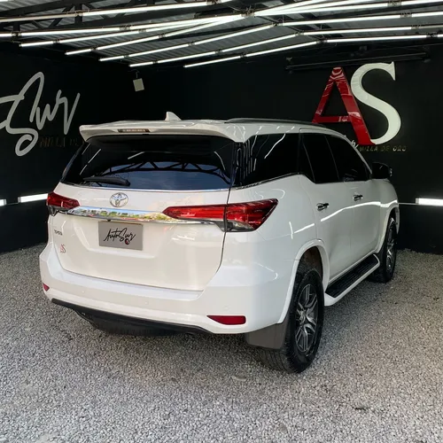 Toyota Fortuner 2.7 Sr 4x2 At 2018