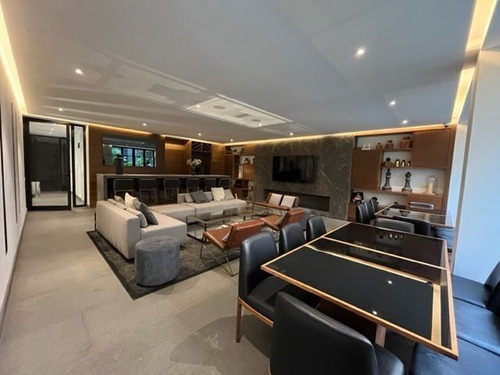 Pent House Con Roof Top Privado Sobre Blas Pascal