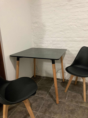 Mesa Y Silla Eames