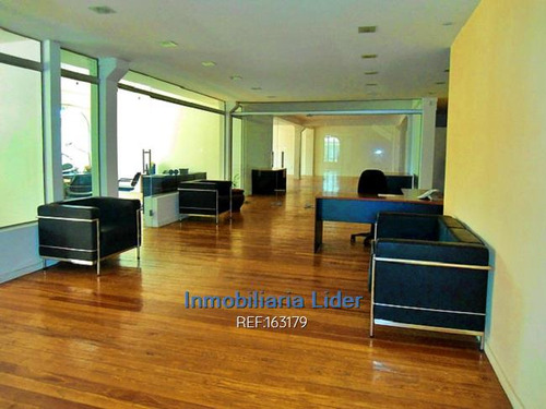 Edificio Oficinas Estudio Corporativo