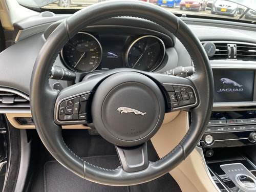 Imagen 11 de 21 de Jaguar Xe 2.0 Prestige