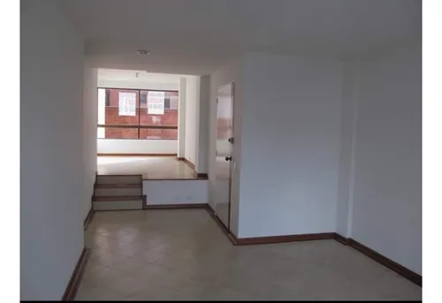 Rhbr-12333 (apto) Piso 3 (laureles)