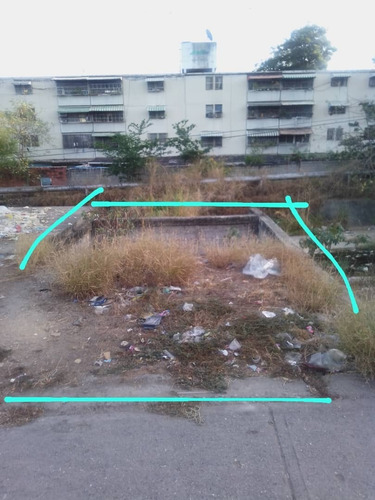 Imagen 2 de 6 de Terreno En Venta Con Bienhechuría Para Fines Comerciales Guarenas