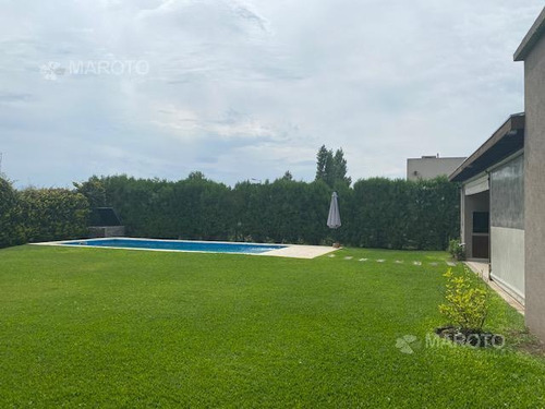 Imagen 28 de 30 de Casa En Venta En El Canton - Maroto Propiedades-