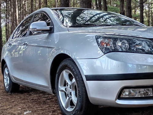 Geely Emgrand Ex7 2015 Impecable! - Permuto / Financio