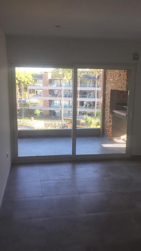 Imagen 4 de 13 de Dueño Vende 2 Amb En Complejo De 1era Categoria A Estrenar