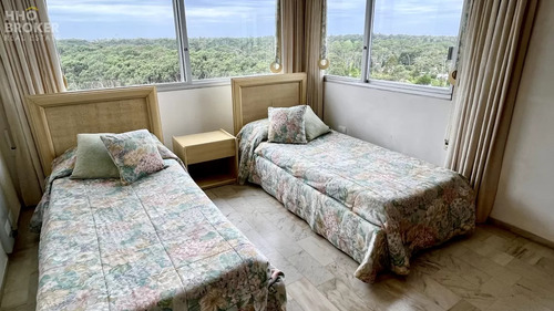 Roosevelt Center, Departamento En Alquiler Invernal, Punta Del Este.