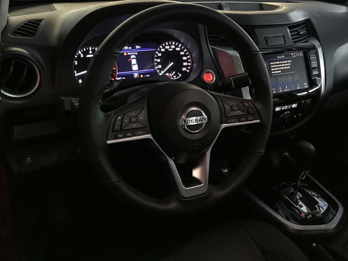Imagen 12 de 14 de Nissan Frontier Platinum Le T/a Roja 2021