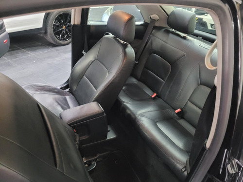 Volkswagen New Beetle 2.0 3p Automática