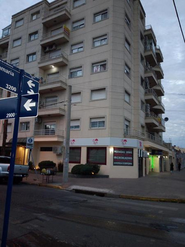 Departamento De Tres Amb Al Frente Suite Balcon En San Justo