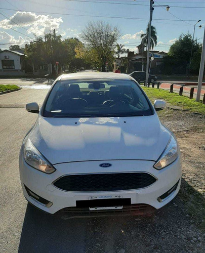 Ford Focus Iii 2.0 Sedan Se Plus Mt 2015