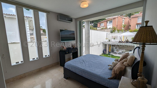 Ms: 24-3353 Vendemos Espectacular Y Nueva Casa En Loma Linda, El Hatillo. A=680m2, 4h, 5b, 11p.