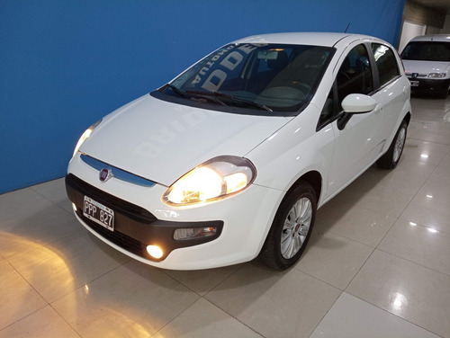 Imagen 3 de 23 de Fiat Punto Attractive 2016 1.4