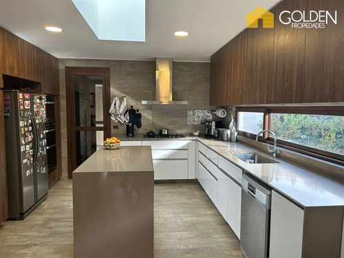 Casa Venta 4 Dormitorios Lo Barnechea Condominio Los Bravos