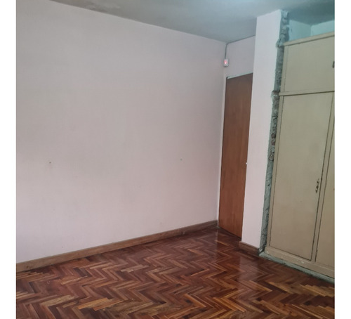 Casa Con Jardín, Pileta Y Parrilla En Lote Doble - Apto Crédito- Dueño Directo - Merlo