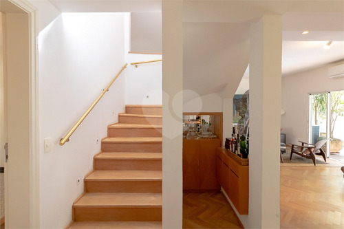 Imagem 13 de 30 de Casa Em Condomínio Com Segurança Presencial 24hs E Lazer Privativo!! - Reo375075