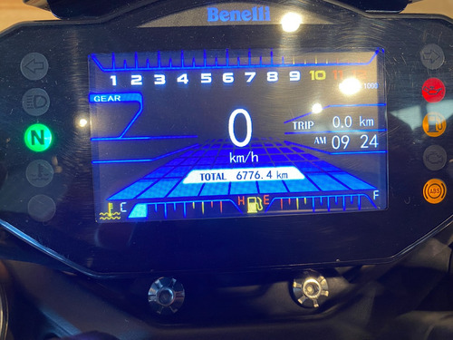 Benelli 752s 2023