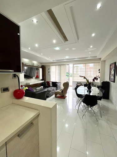 Apartamento En Valencia, El Parral, Residencias Cronus Country. Ina-913 Tp