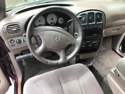 Imagen 9 de 15 de Chrysler Town & Country 2003 3.8 Limited Mt