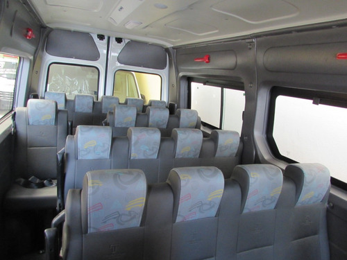 Imagem 8 de 10 de Van Escolar Renault Master Escolar 20 Lugares
