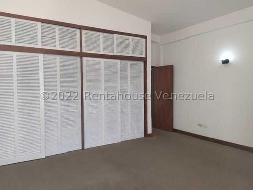 Imagen 9 de 16 de Amplia Quinta En Venta - Urb Prados Del Este - Mls#22-22103