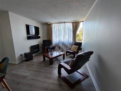 Departamento En Venta De 3 Dorm. En Cerrillos