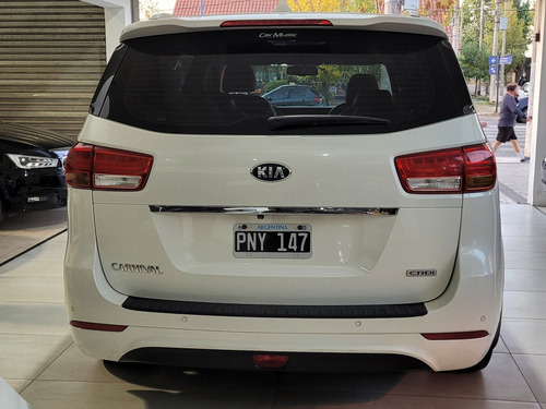 Imagen 5 de 15 de Kia Carnival 2016 2.2 Crdi Premium