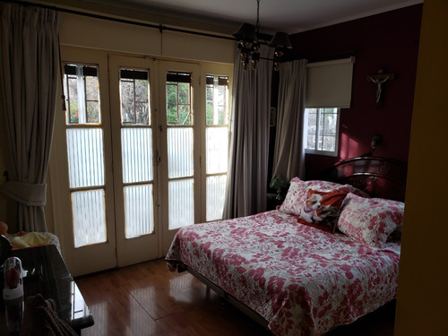 Gran Casa Esquina Ñuñoa! Excelente Ubicación Y Estado