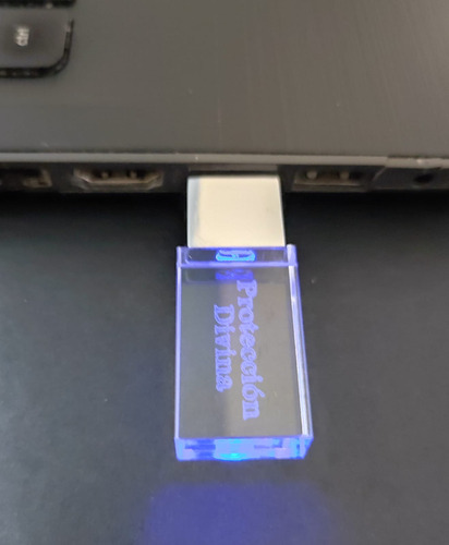 Pendrive 64gb, Diseño Único Con Luz Azul, Protección Divina