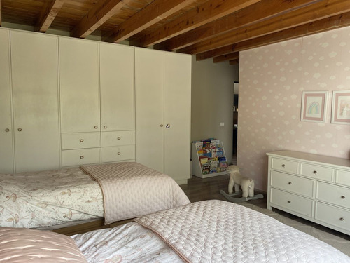 Casa En Venta En Huertas La Joya Queretaro, Con Alberca Y 4 Recamaras.