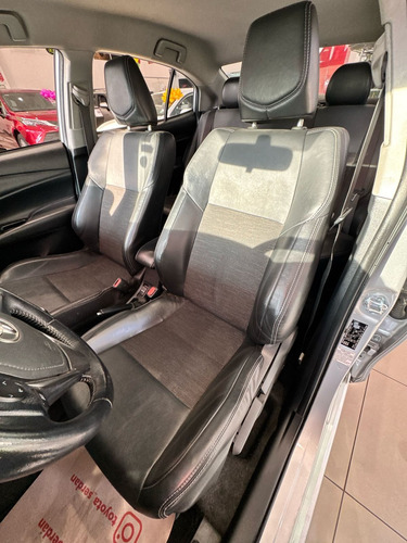 Toyota Yaris 1.5 5p S At Cvt