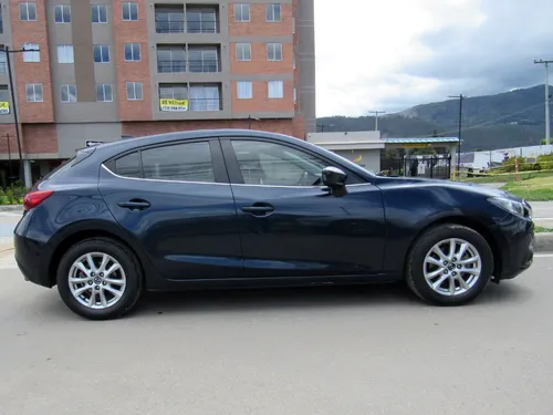 Mazda 3 2.0 Touring