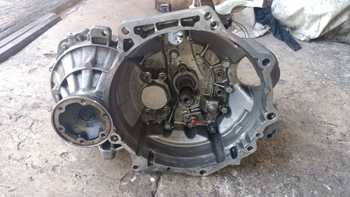 Caja Transmision Estandar Jetta Mk6 Bicentenario Y Bora 2.5l (Usado)