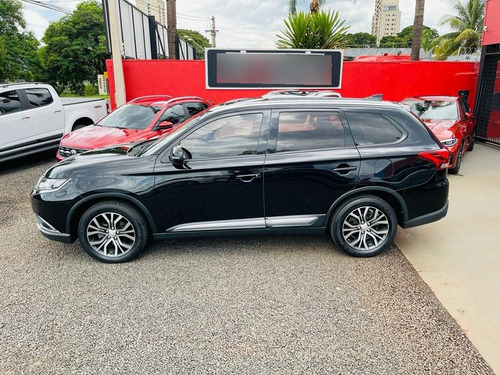Imagem 4 de 15 de Mitsubishi Outlander 2.0 Preto 2017