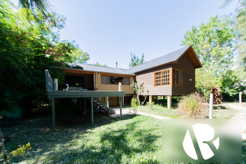 Imagen 4 de 30 de Venta De Excelente Casa En El Delta, Tigre!!! En 2 Lotes De 7.800 M2 Totales Sobre El Río!