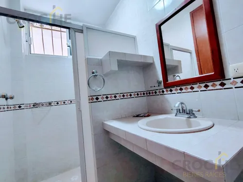 Casa En Venta En Jardines De Las Animas