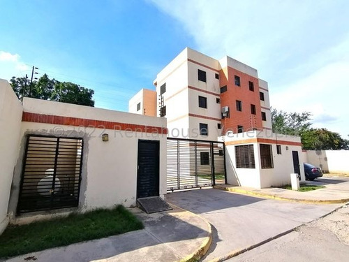 Imagen 18 de 30 de Apartamento En Venta En Cabudare Estado Lara. Centrico Y Zona Muy Tranquila. Cod # 22-27497 Para Mayor Informacion Comunicate Conmigo! 412-1498654 Profesional Inmobiliario Katty Vasquez Rentahouse Rah