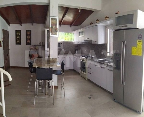 Imagen 3 de 10 de Re/max 2mil Vende Townhouse En Salamanca - Isla De Margarita