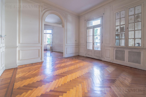 Depto Once 200m2 1er Piso