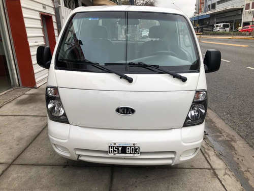 Imagen 10 de 14 de Kia Kia K2700